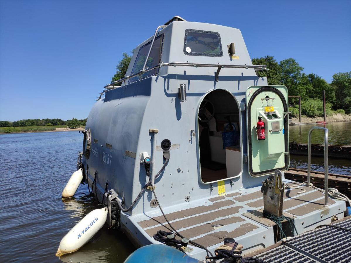 Ausgebautes Rettungsboot Gorch Pott Botel Hamburg-Harburg